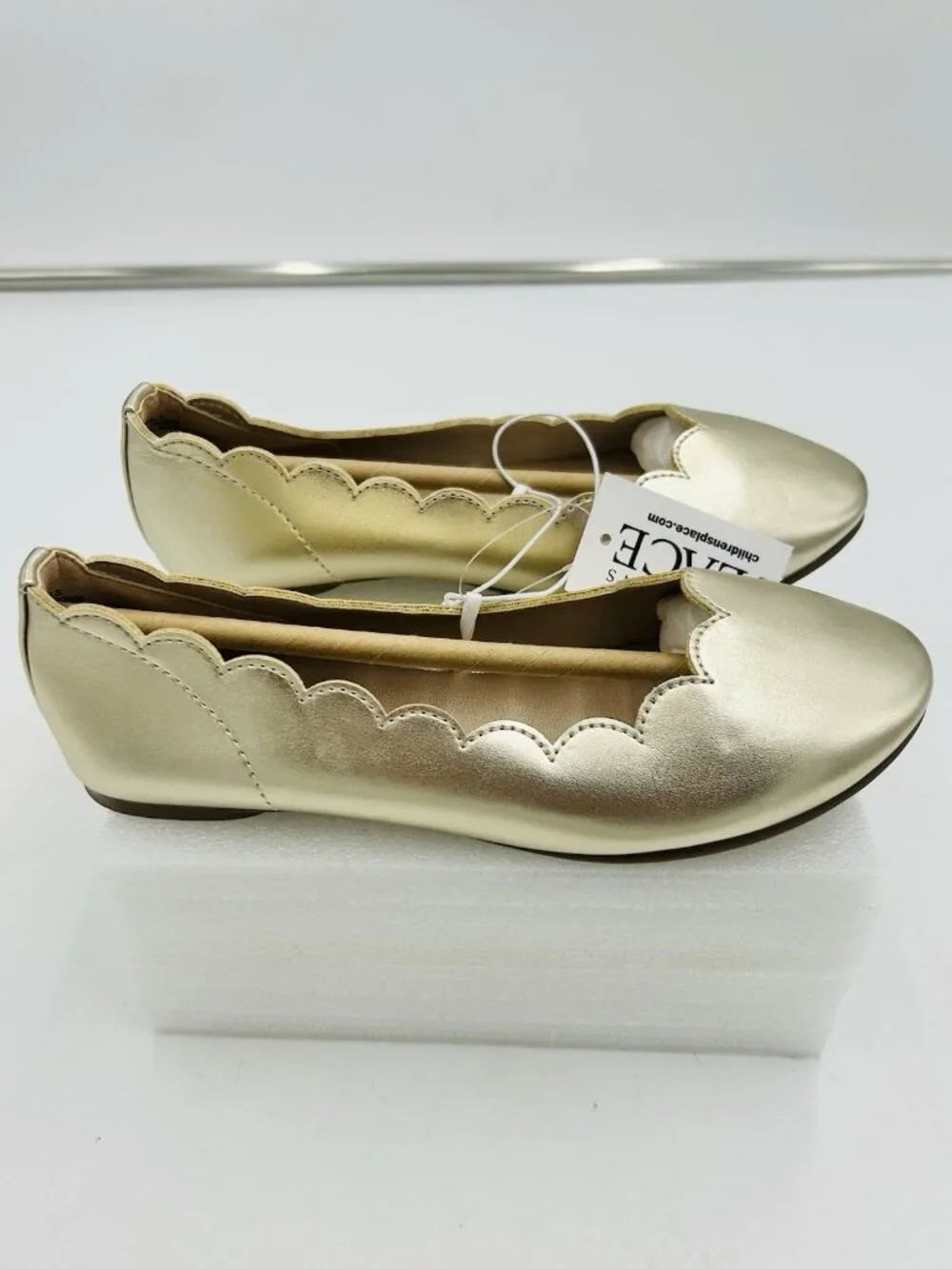 Children's Place Gold Ballet Flats Big Girl's Size 13 Scalloped Edge Shoes NEW